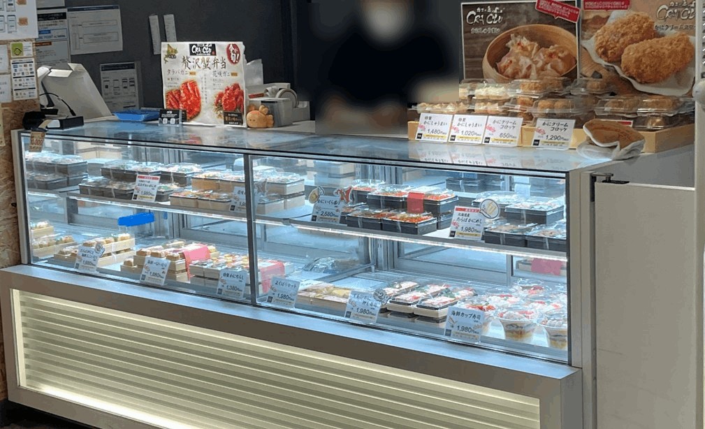 「カニの匠クラクラ」のショーケース