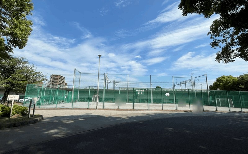 「新小岩公園」バスケット・フットサルができる「シュート広場」