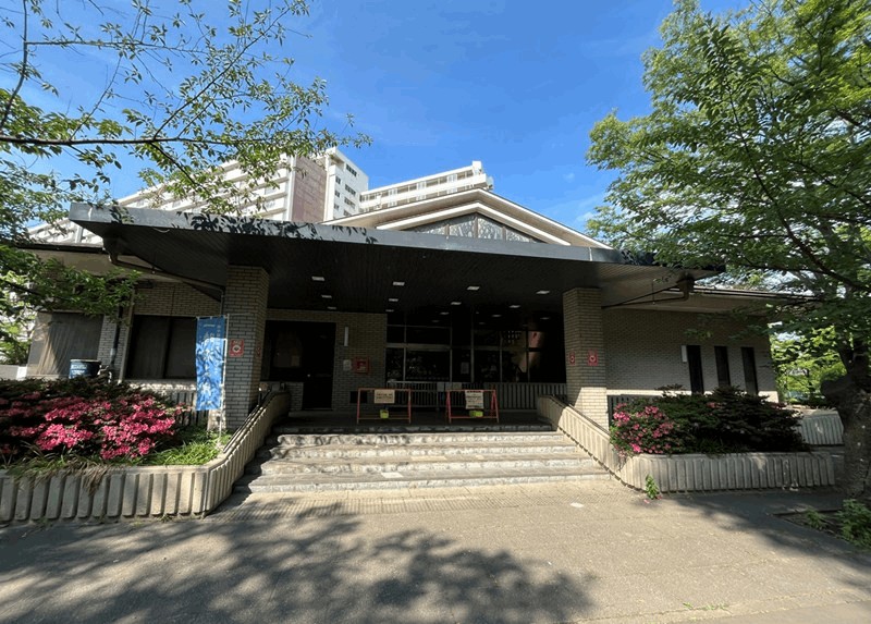 新小岩公園内には食事・BBQ・宴会もできる「和楽亭」